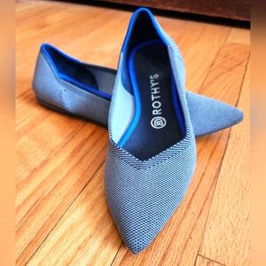 Rothy's pointed toe flats Navy/ White size 8